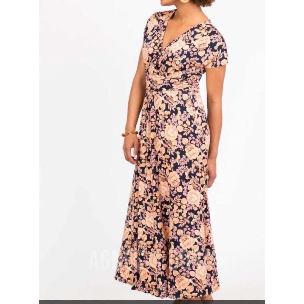 Agnes & Dora Spencer Floral Maxi Dress​​​​​